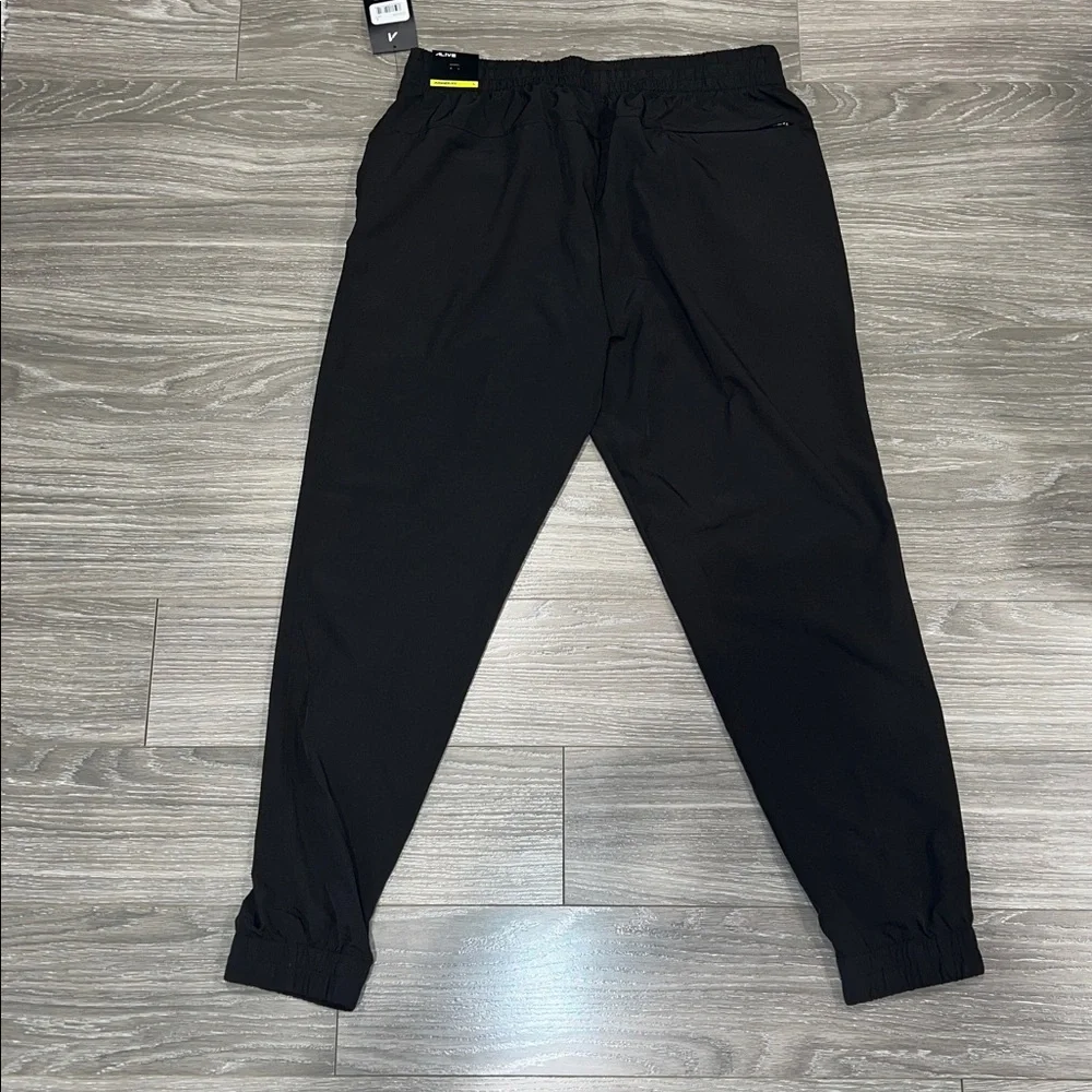 Alive sleek black